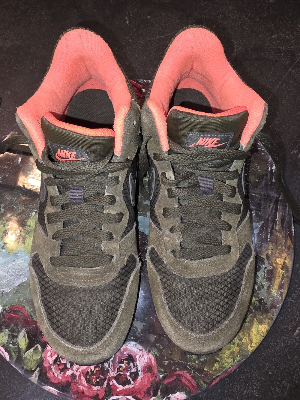 2015 Nike Olive Green Women's Casual Sneakers with Coral Lining